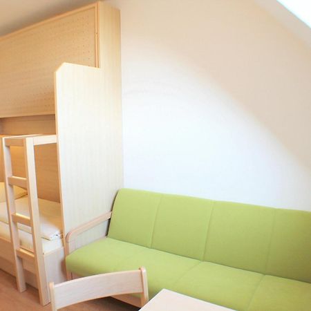 Jugendgästehaus St. Gilgen Værelse billede